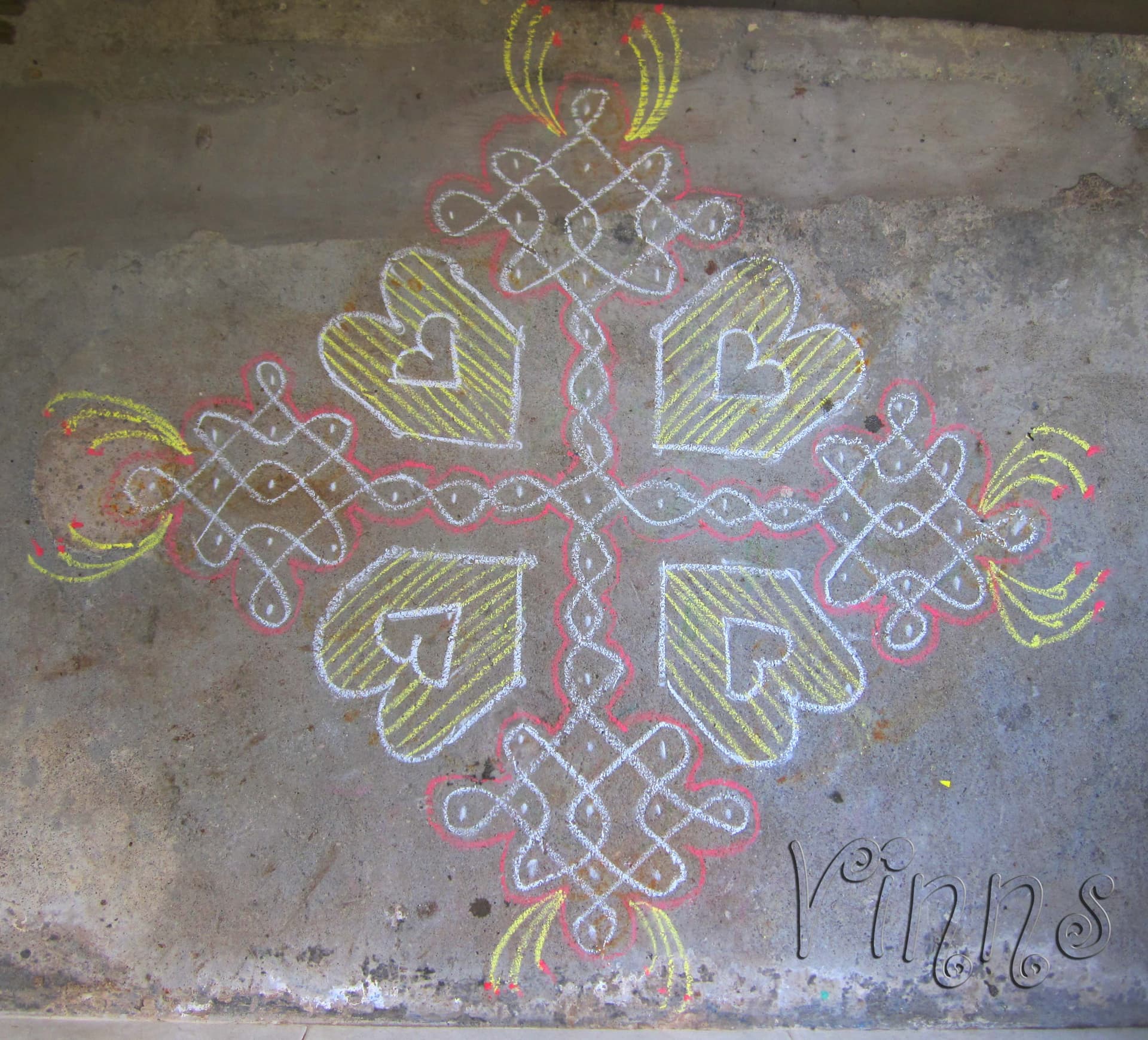 Sikku kolam with Hearts -13