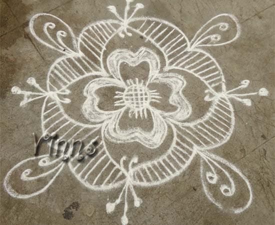 Simple Flower Kolam