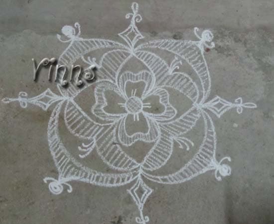 Freehand Flower Kolam