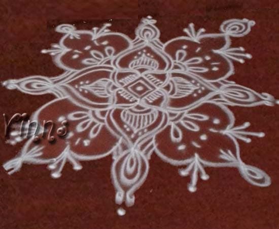 Square Freehand Kolam