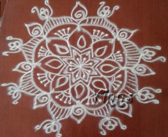 Freehand Rangoli Kolam