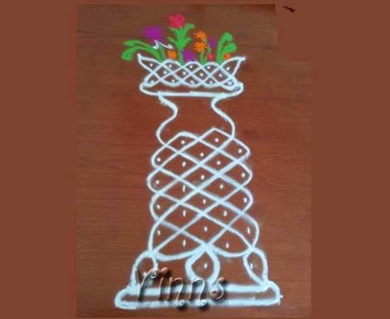 Sikku Flower Vase