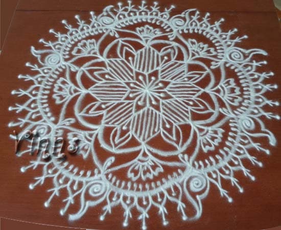 Freehand Flower Kolam