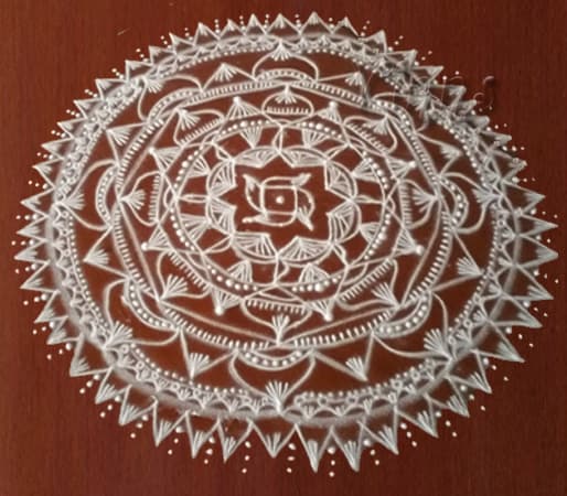 Rangoli In white -4