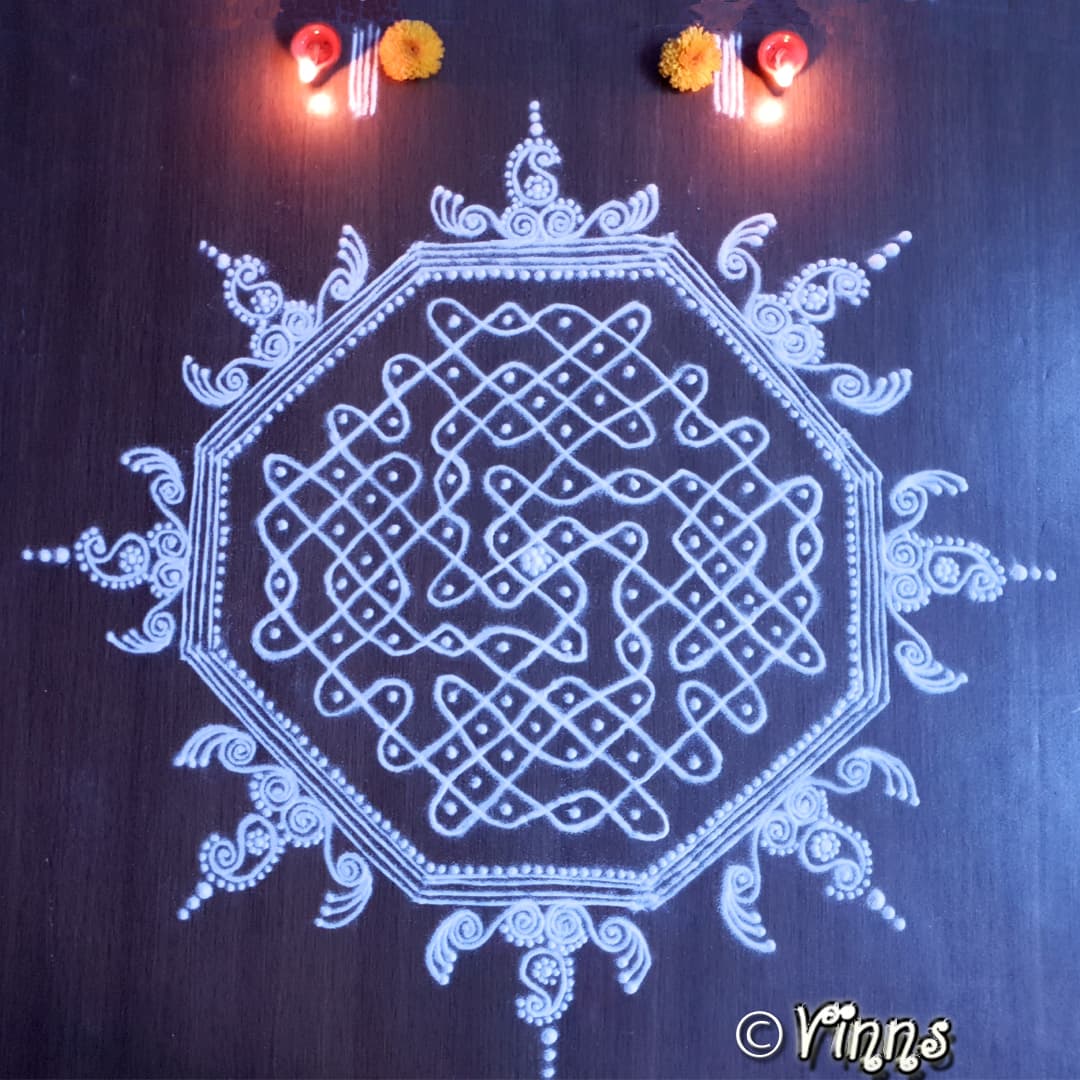 10 dots Swasthik Sikku kolam || Tippudu Muggulu