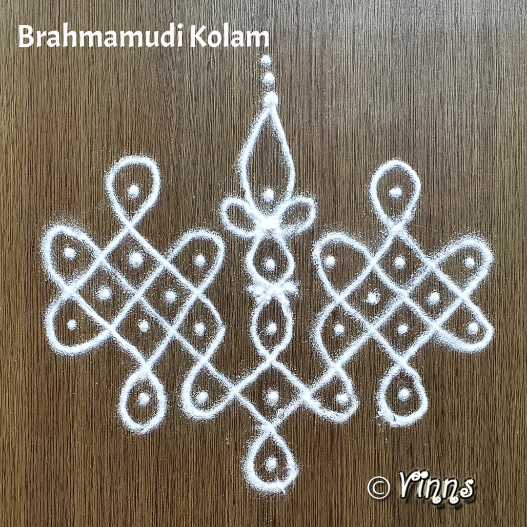 5 Dots Brahmamudi sikku Kolam
