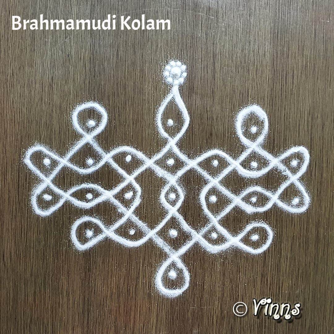 5 dots Sikku Kolam Brahmamudi Muggulu Eternal Knot Rangoli