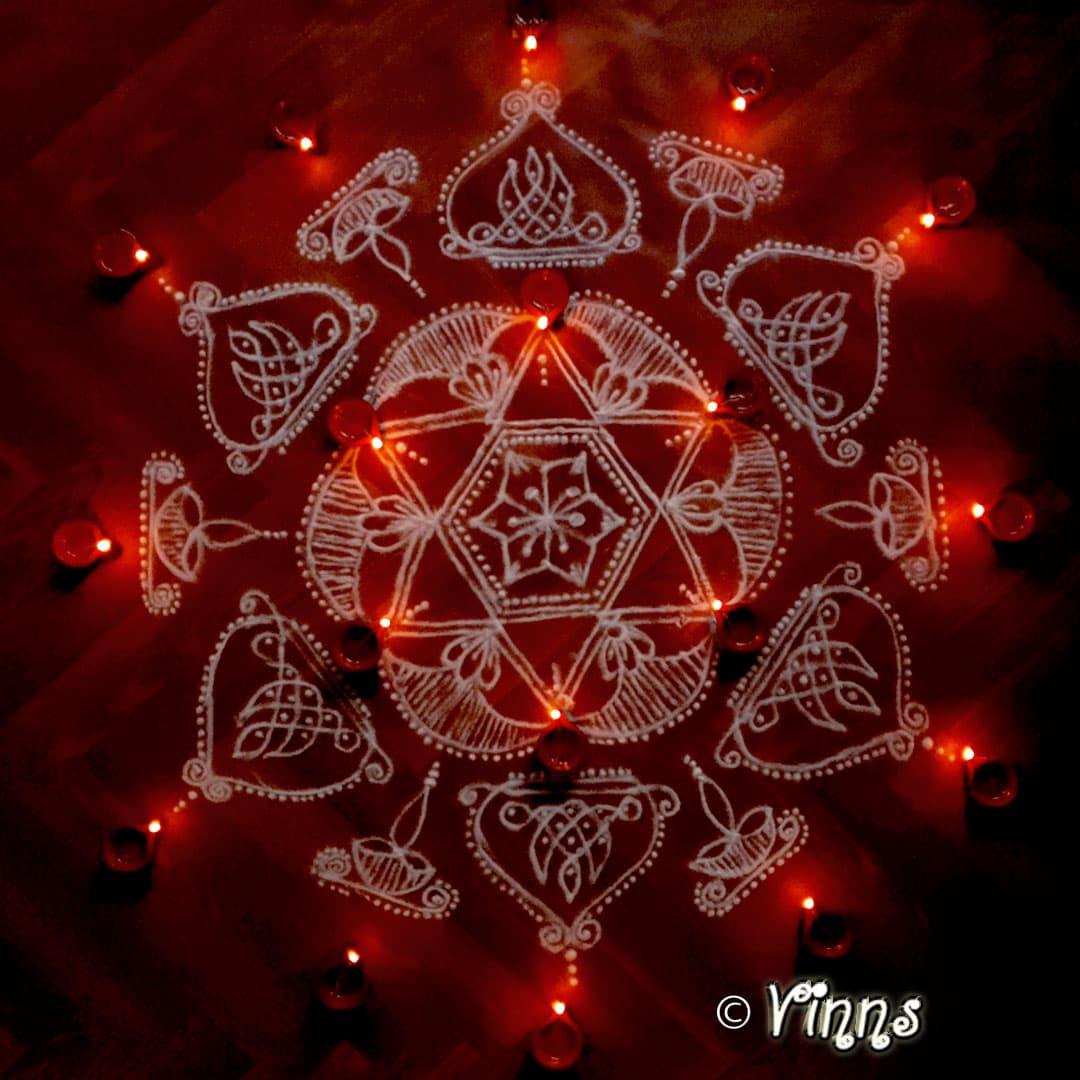 Karthigai Deepa Kolam -1 || Kuthu Vilakku || Chukkaleni Muggulu