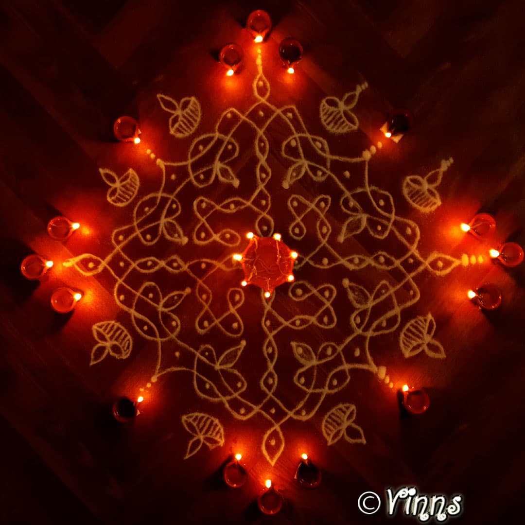 13 Dots Sikku Kolam Karthigai Deepa Kolam