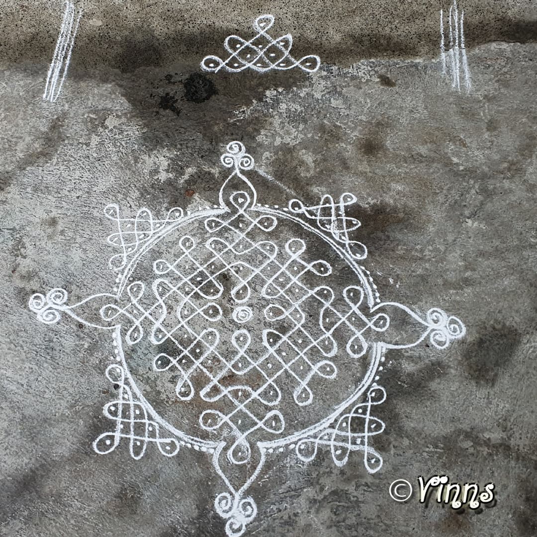 11 dot Sikku Kolam || Bikku Kolam Series || Tippudu Muggulu