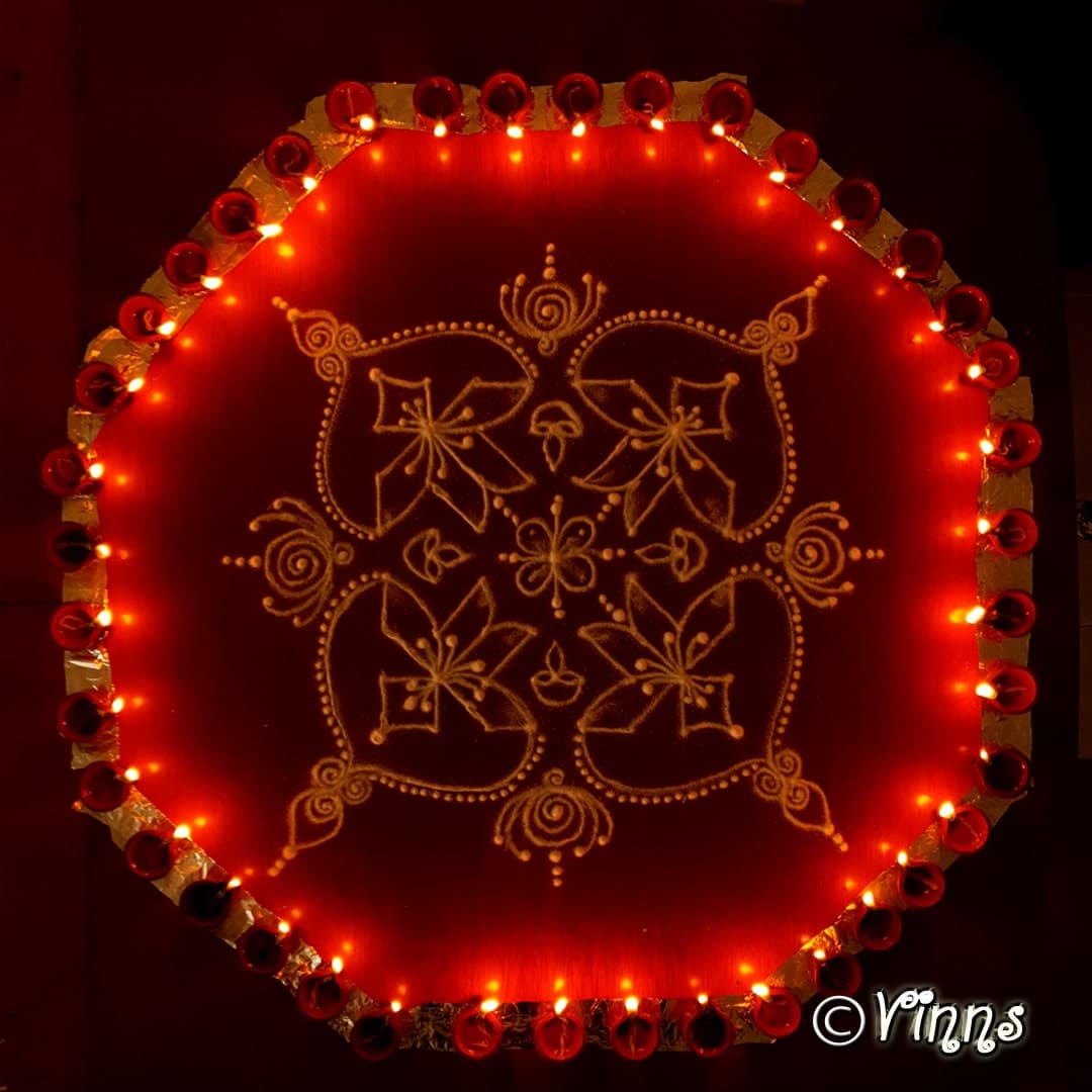 Simple 4 Petals Flower Kolam || Easy 8 dots Karthigai Deepam || 8x8 dots Diya Rangoli