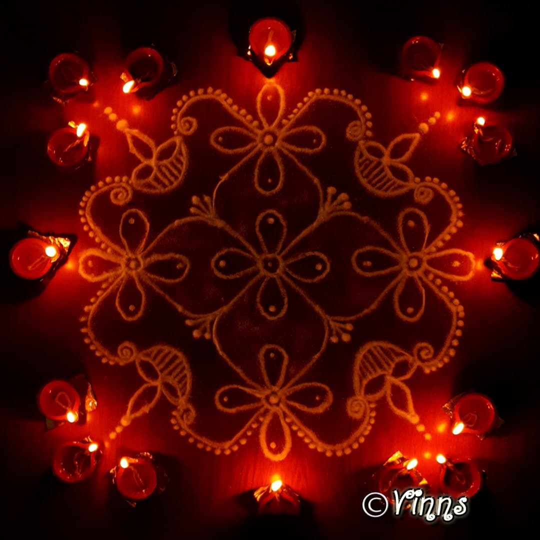 Simple 9 dots Karthigai Deepam Kolam || Easy Muggulu with Deepa || Diya Rangoli