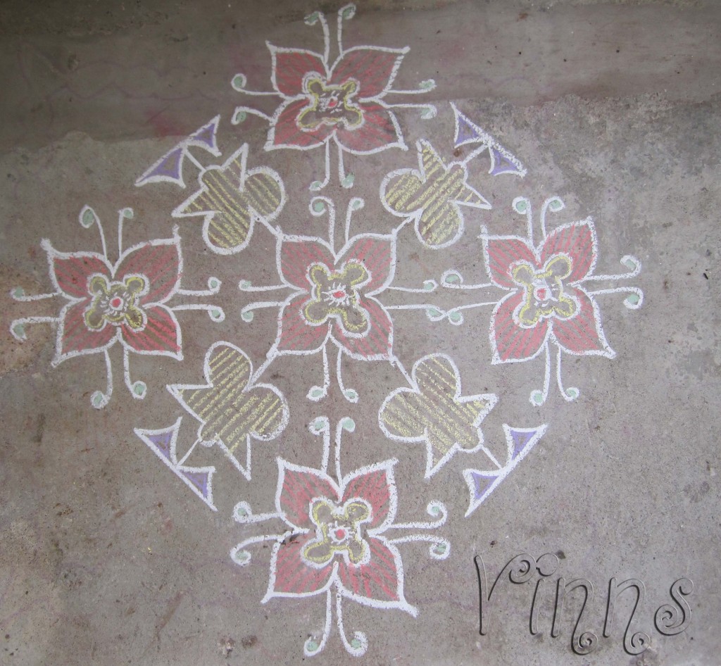 Flower design, 18 dot kolam