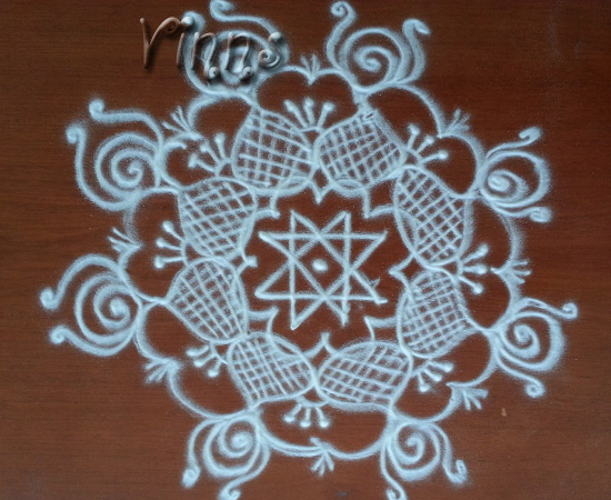 Small star kolam